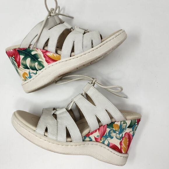 Born Wedge Sandals Women 7M Piru Tropical Floral Heel Bone White Leather F20101 - Picture 7 of 11